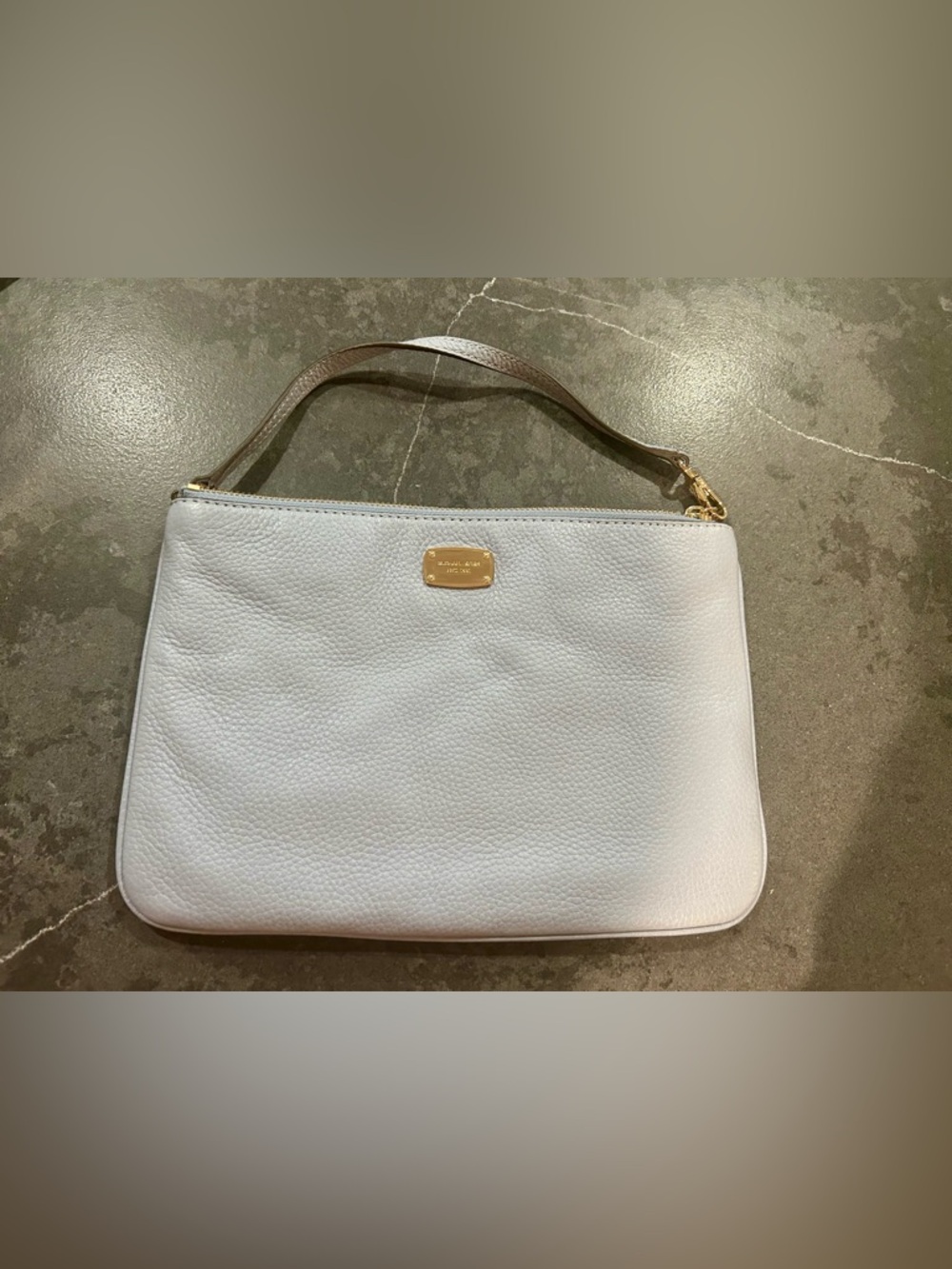 Michael Kors xl zip clutch - Picture 3 of 7